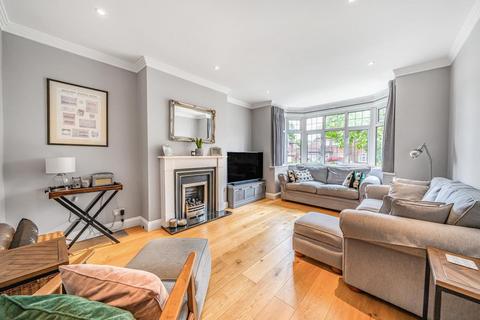 54 Greenways, Beckenham, BR3 3NQ