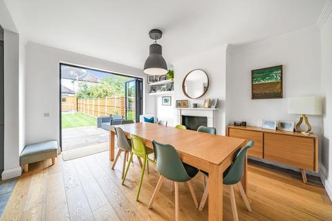 54 Greenways, Beckenham, BR3 3NQ