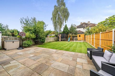 54 Greenways, Beckenham, BR3 3NQ