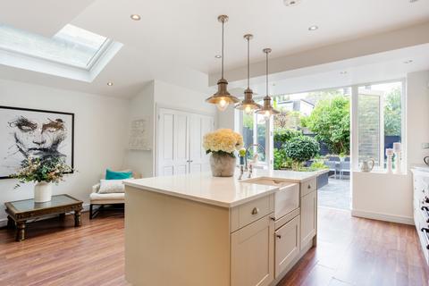 4 bedroom terraced house for sale, Haldon Road, Putney, London, SW18