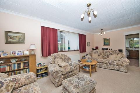 Cottingley The Street, Guston, Dover, CT15 5EU