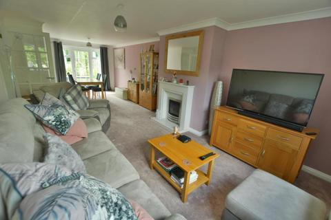 3 bedroom end of terrace house for sale, Cowdrys Field, Wimborne, BH21 1NB