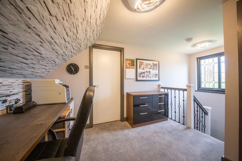 2nd Floor Landing
