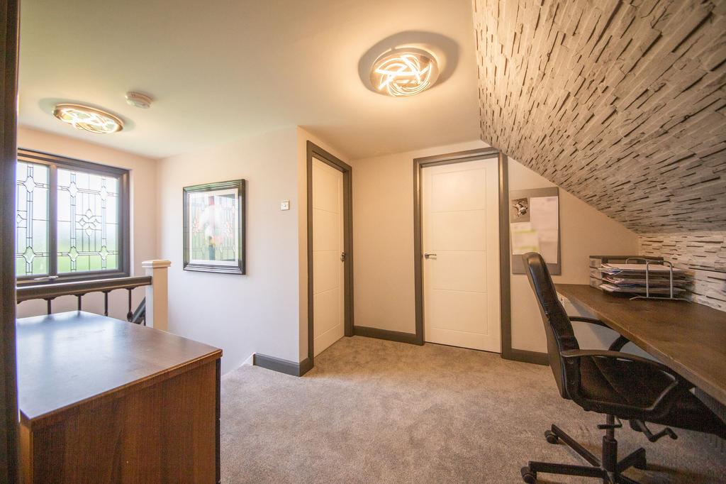 2nd Floor Landing
