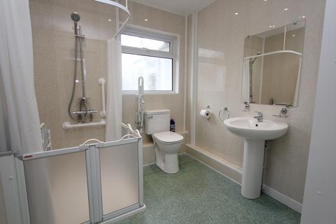 2 Fonmon Road, Rhoose, Barry, CF62 3DZ