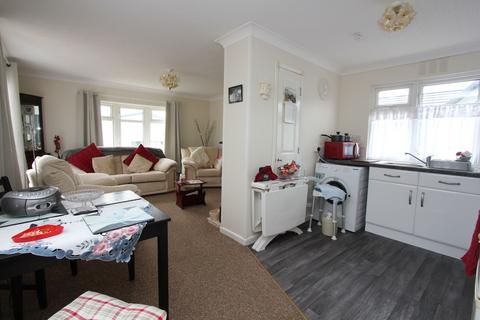2 bedroom property for sale - Porthkerry, Barry, CF62
