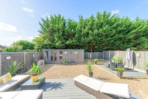 52 Castleton Boulevard, Skegness, PE25 2TS