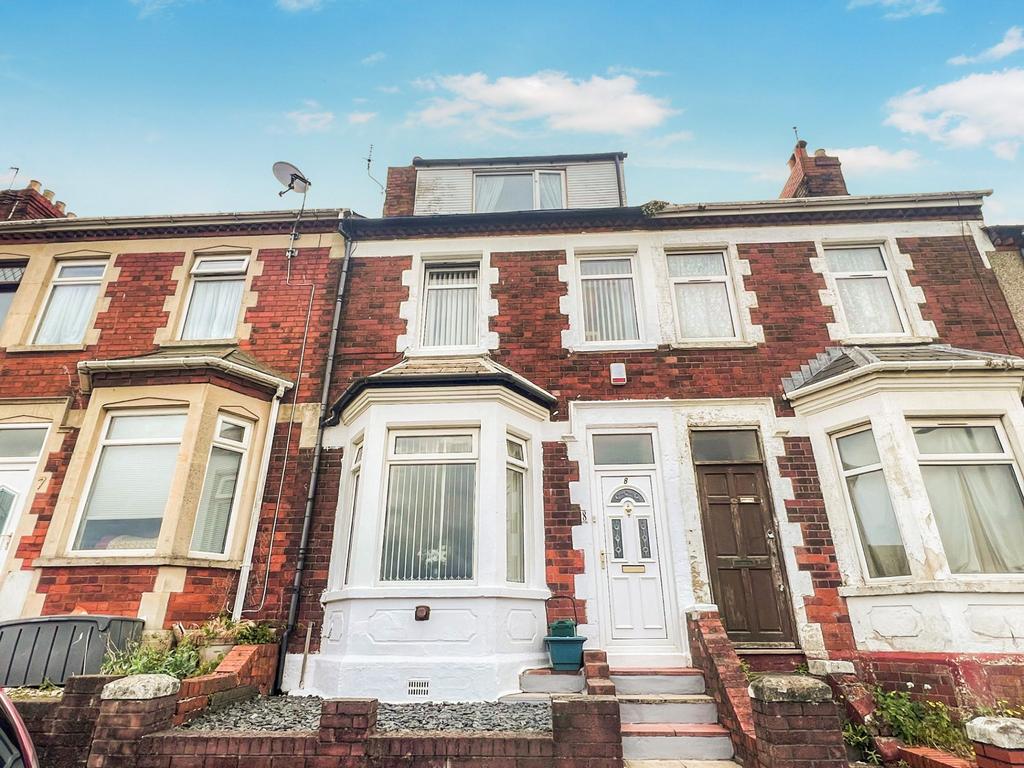 Clive Road, Barry, CF62 4 bed terraced house for sale £259,000