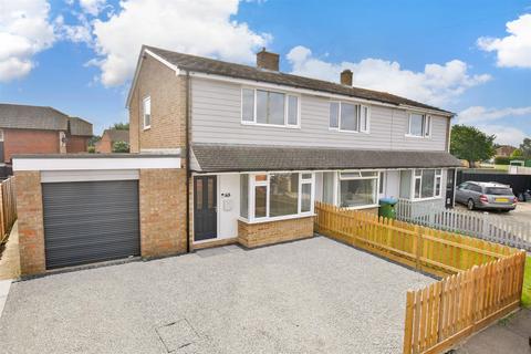 2 bedroom end of terrace house for sale, Rossalyn Close, Bognor Regis, West Sussex