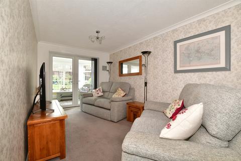57 Windsor Close, Southwater, Horsham, RH13 9XH