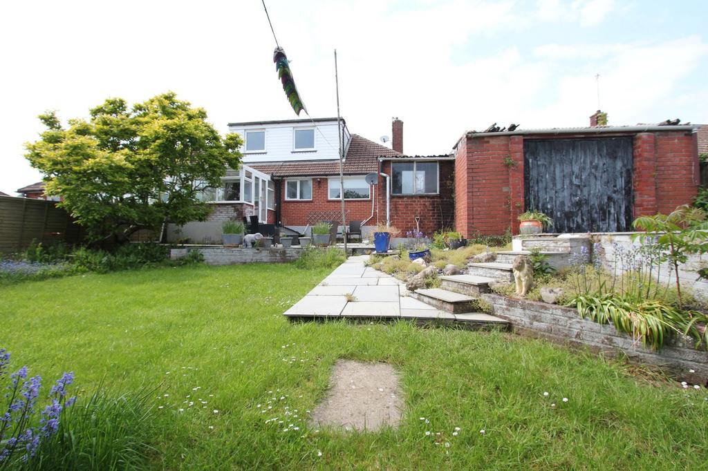 Springfield Rise, Barry, CF63 3 bed property for sale £280,000