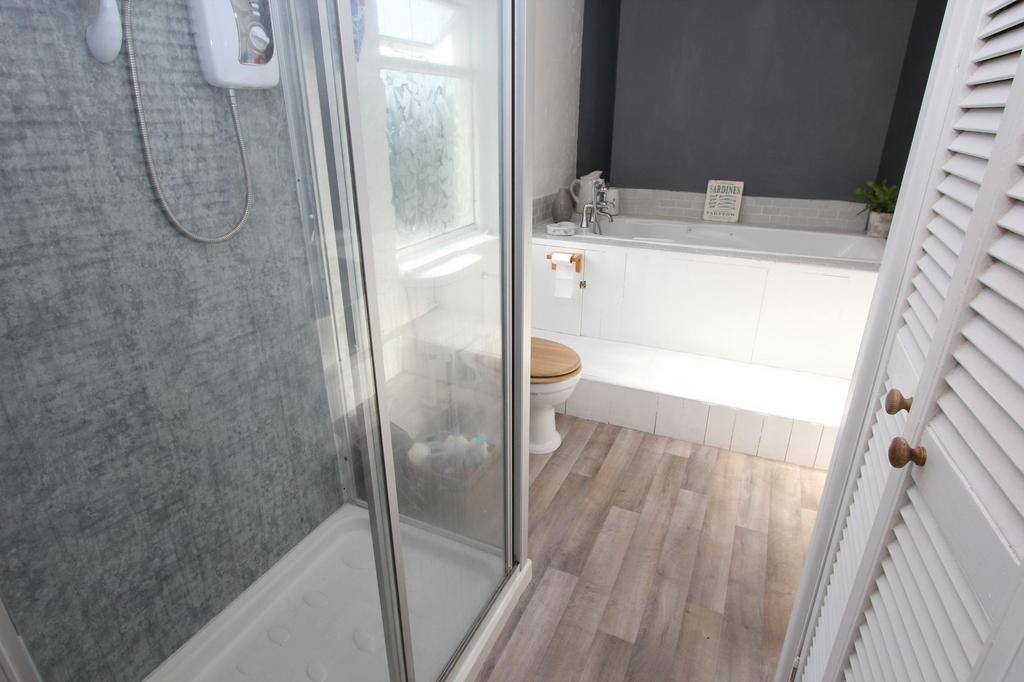Family bathroom