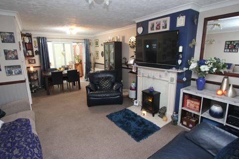 3 bedroom terraced house for sale, Lougher Place, St. Athan, CF62