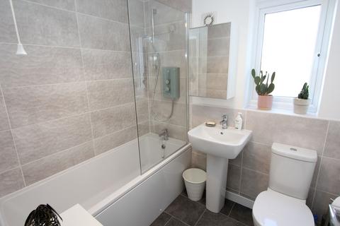 3 bedroom detached house for sale - Plasnewydd Walk, Llantwit Major, CF61