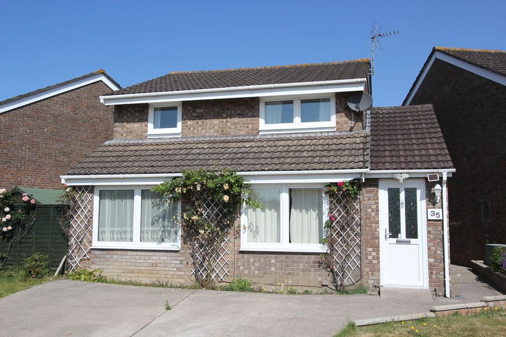 Cardigan Crescent, Boverton, CF61 3 bed detached house for sale £290,000