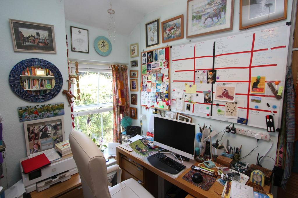 Bedroom 4/study