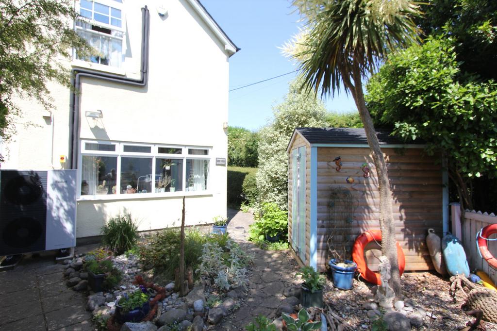 Side garden