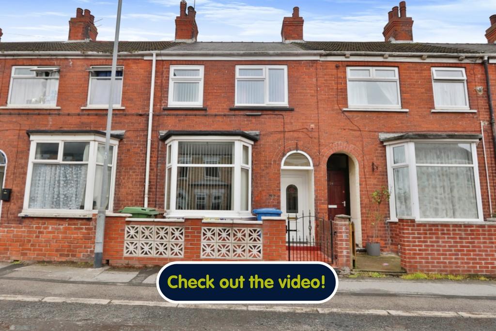 Arthur Street, Withernsea, HU19 2AB 3 bed terraced house for sale £