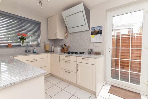 3 bedroom detached house for sale, The Martells, Barton on Sea, New Milton, Hampshire, BH25