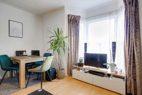 58a Bury Street, London, N9 7JX