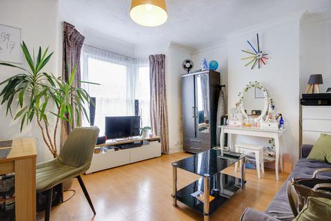 58a Bury Street, London, N9 7JX
