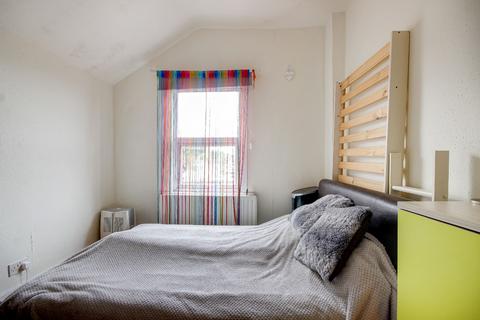 58a Bury Street, London, N9 7JX
