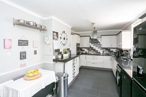 239 Hayling Road, Watford, WD19 7NU