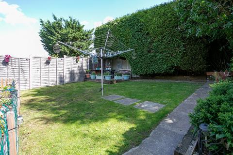 239 Hayling Road, Watford, WD19 7NU