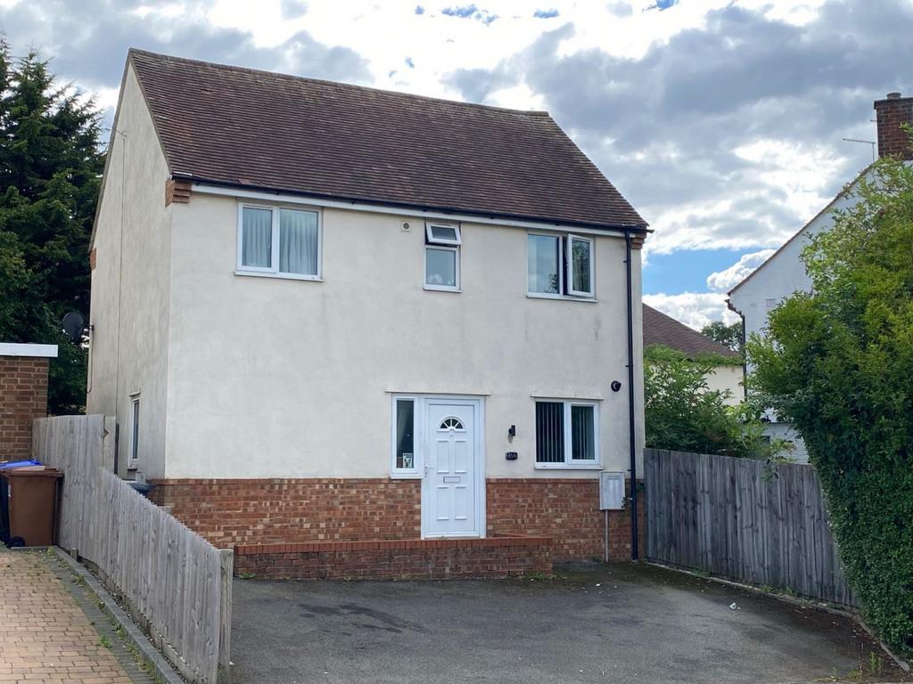 Gloucester Avenue, Delapre, Northampton NN4 8PT 3 bed detached house for sale £279,000