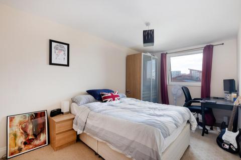 2 bedroom flat to rent, Smugglers Way, Wandsworth