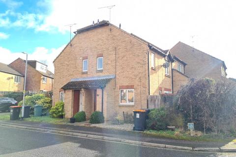 2 bedroom semi-detached house to rent, Northview Road, Houghton Regis, LU5