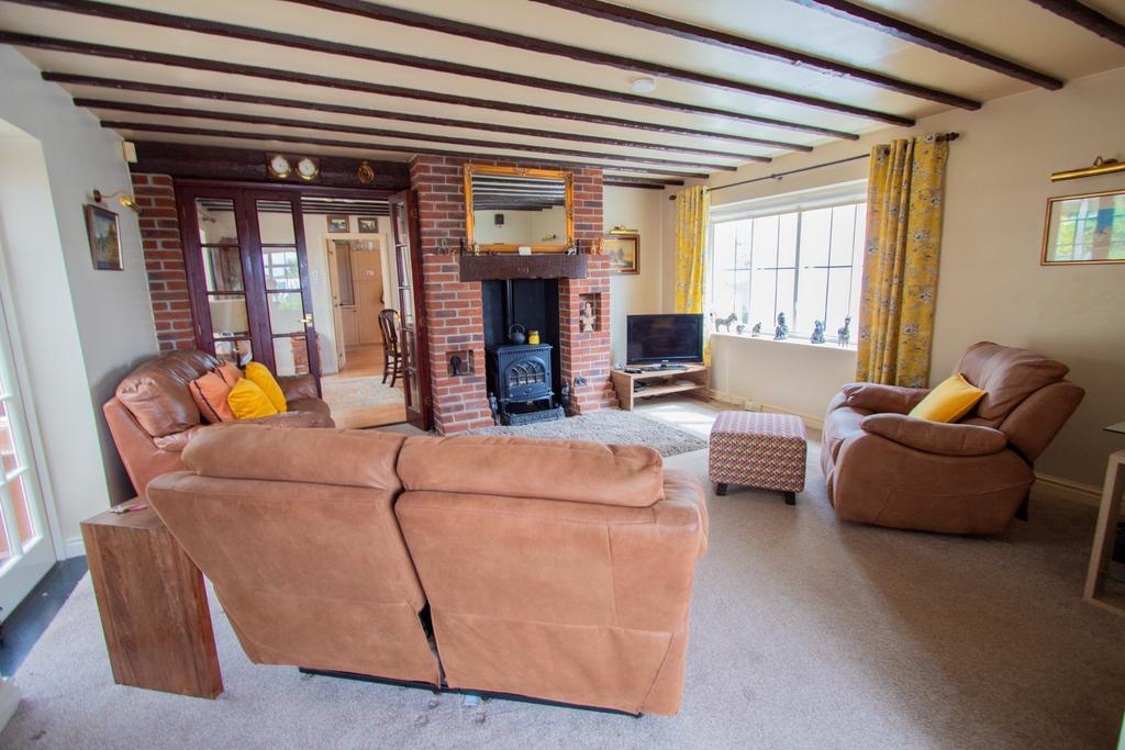 Living Room/Snug