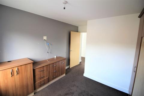 7 Fairbourne Walk, Oldham, OL1 4QQ