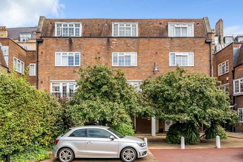 3 Robert Close, London, W9 1BY