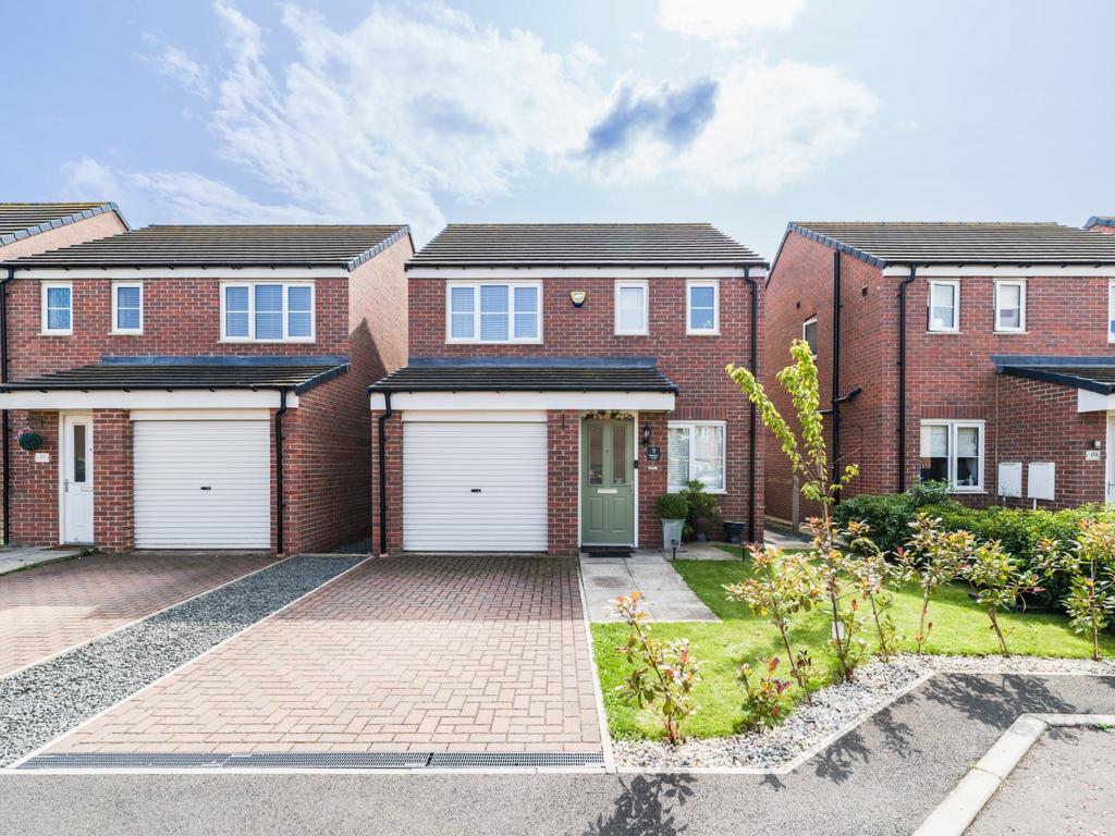 Bramble Close, Houghton le Spring DH4 3 bed detached house for sale £