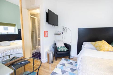 Studio to rent, North Gower Street, Euston, London, NW1