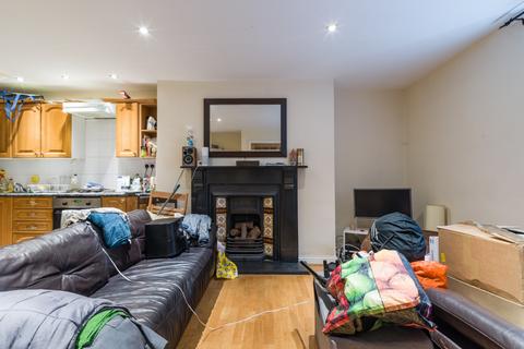 3 bedroom flat to rent - St. Thomas Crescent, Newcastle Upon Tyne NE1