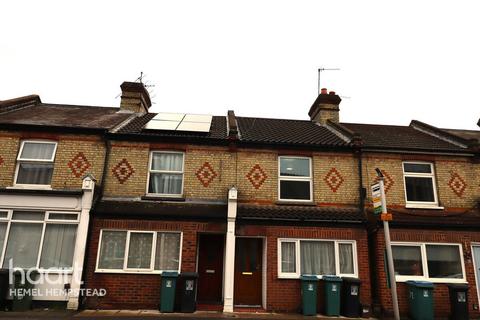 undefined, Leavesden Road, Watford