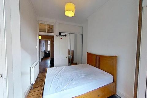 1 bedroom flat to rent - Lyndhurst Gardens, North Kelvinside, Glasgow, G20