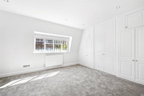 3 bedroom terraced house to rent, Thurloe Close, London, SW7