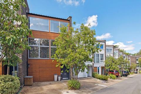5 bedroom terraced house to rent - Cedar Court, Somerset Road, Wimbledon, London SW19