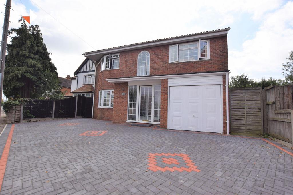 Skelmersdale Road, ClactononSea 4 bed detached house for sale £430,000