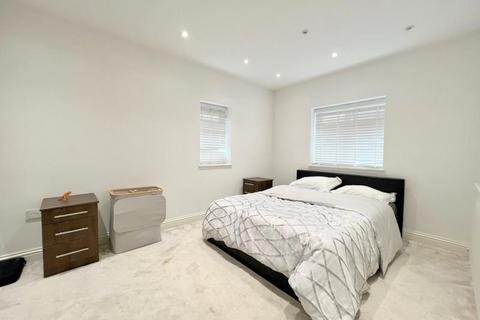 2 bedroom flat to rent, Horn Lane, Acton, W3