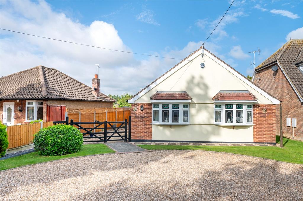 Frithwood Lane, Billericay, Essex, CM12 3 bed bungalow for sale £550,000