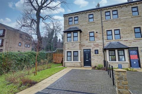4 bedroom end of terrace house to rent, Catherines Walk, Horsforth, Leeds, West Yorkshire, LS18