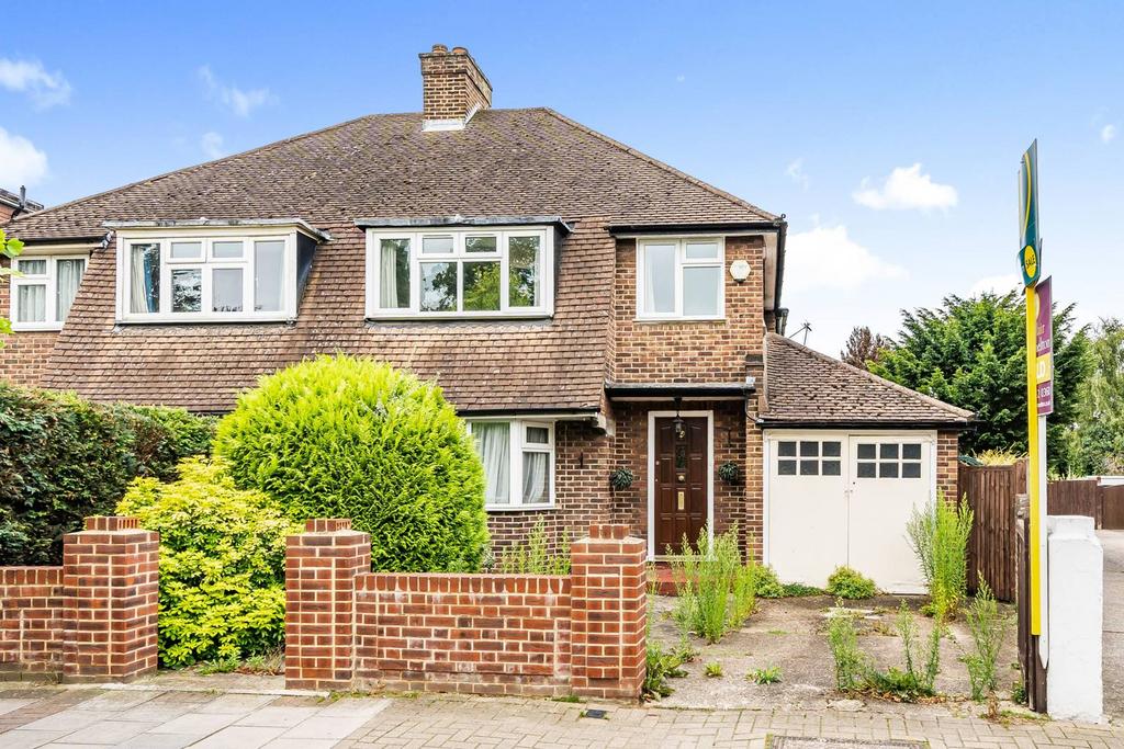 Hayes Street Hayes Bromley Br2 3 Bed Semi Detached House £600 000