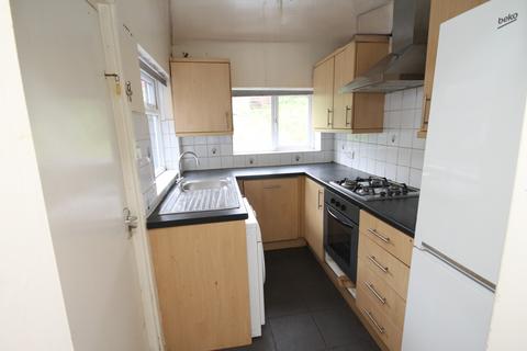 3 bedroom terraced house to rent, City Road, Sheffield, S2