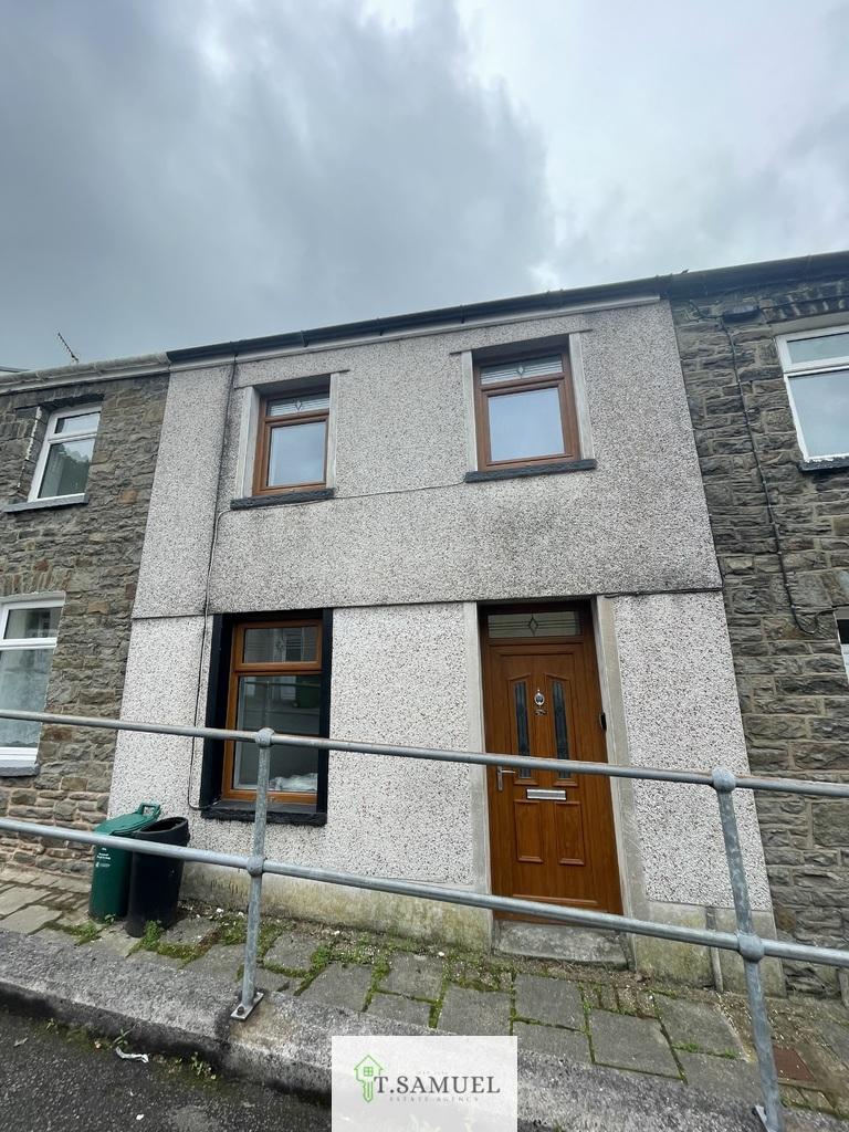 Strand Street, Newtown, Mountain Ash 2 bed terraced house £475 pcm (£