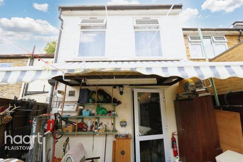 3 bedroom terraced house for sale - Davis Street Plaistow, London