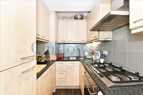 2 bedroom apartment to rent, Kempsford Gardens, London